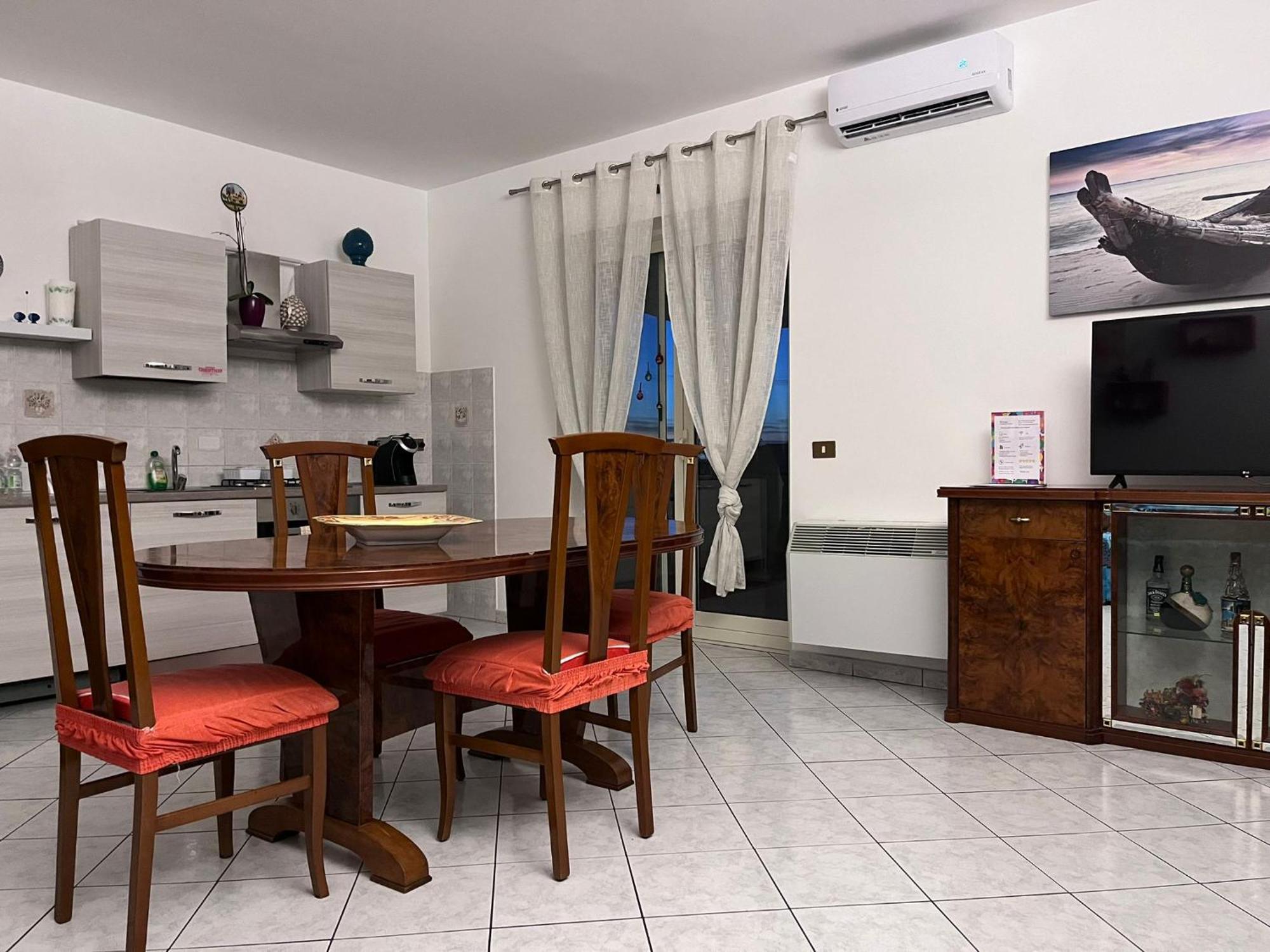Fco Airport Titina'S House Apartment Fiumicino Bagian luar foto